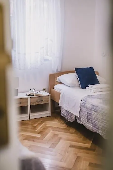 Marjan Hill 3-Br Apt,5 Guests Private Garden Near Beach Split Croatia