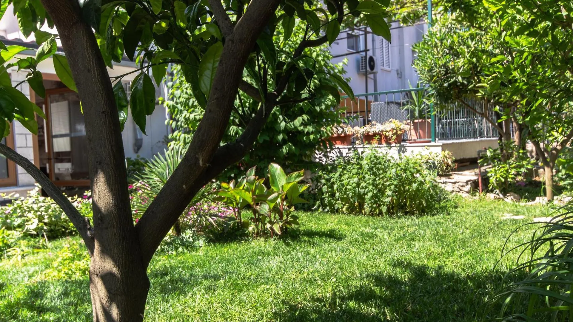 Apartment Marjan Hill 3-Br Apt,5 Guests Private Garden Near Beach Split