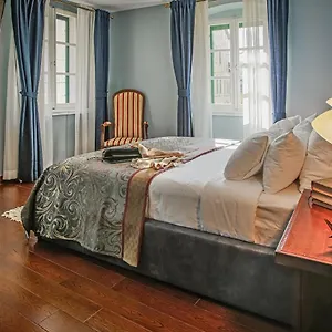Theatre Luxury Bed & Breakfast