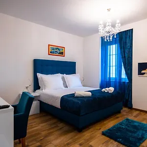 Center Luxury 2 Affittacamere
